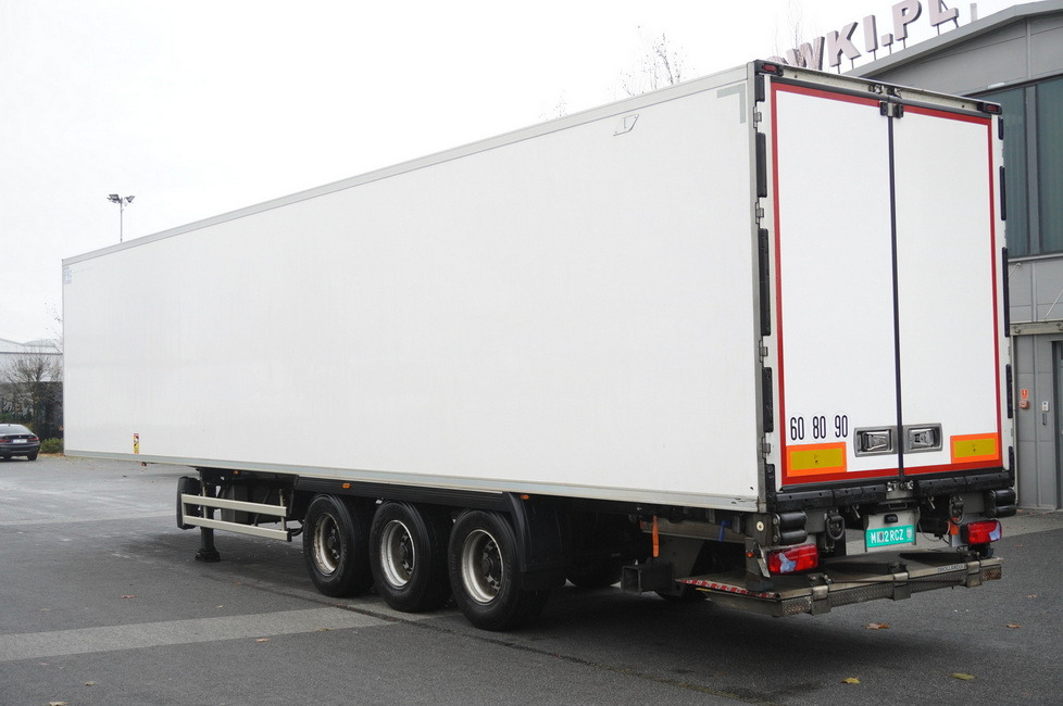 LAMBERET refrigerated semi-trailer / Carrier Vector 1550 unit - Semireboque frigorífico: foto 4 LAMBERET refrigerated semi-trailer / Carrier Vector 1550 unit - Semireboque frigorífico: foto 4