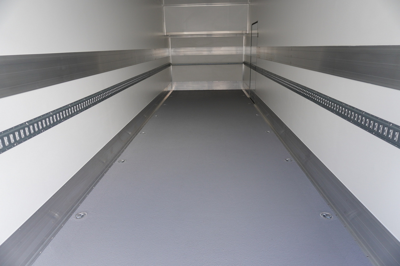 Caminhão furgão nuevo MAN New TGX 26.400 / NEW IGLOOCAR refrigerator 20 pallets / 6×2 / 2024 / 2 units: foto 11