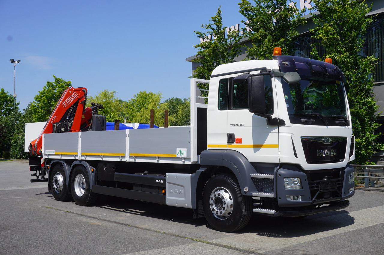 MAN TGS 26.360 Flatbed / Fassi F175 7.7 T / steered 3rd axle - Camião de caixa aberta/ Plataforma, Caminhão grua: foto 2 MAN TGS 26.360 Flatbed / Fassi F175 7.7 T / steered 3rd axle - Camião de caixa aberta/ Plataforma, Caminhão grua: foto 2