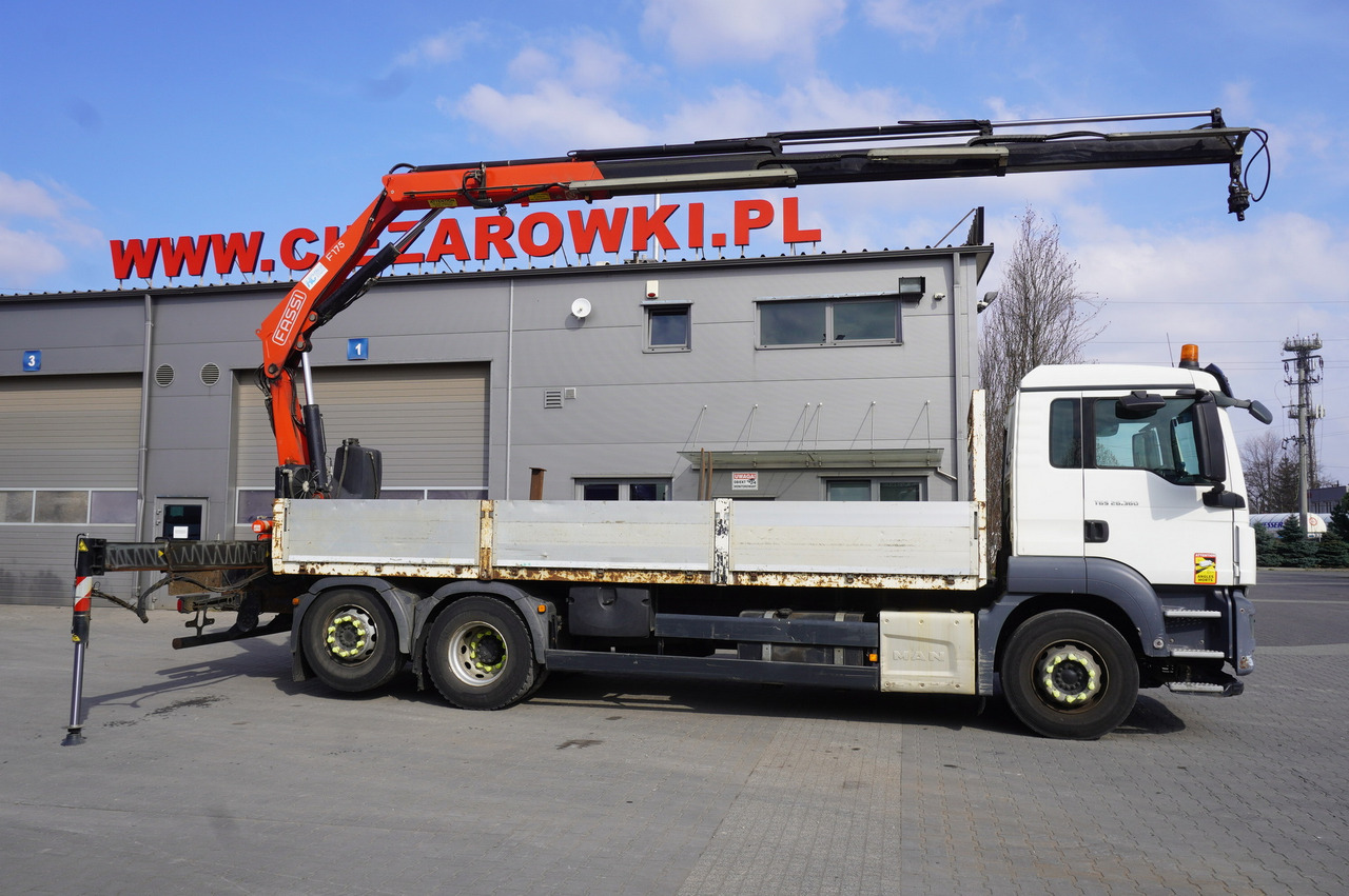 MAN TGS 26.360 Flatbed / Fassi F175 7.7 T / steered 3rd axle - Camião de caixa aberta/ Plataforma, Caminhão grua: foto 4 MAN TGS 26.360 Flatbed / Fassi F175 7.7 T / steered 3rd axle - Camião de caixa aberta/ Plataforma, Caminhão grua: foto 4