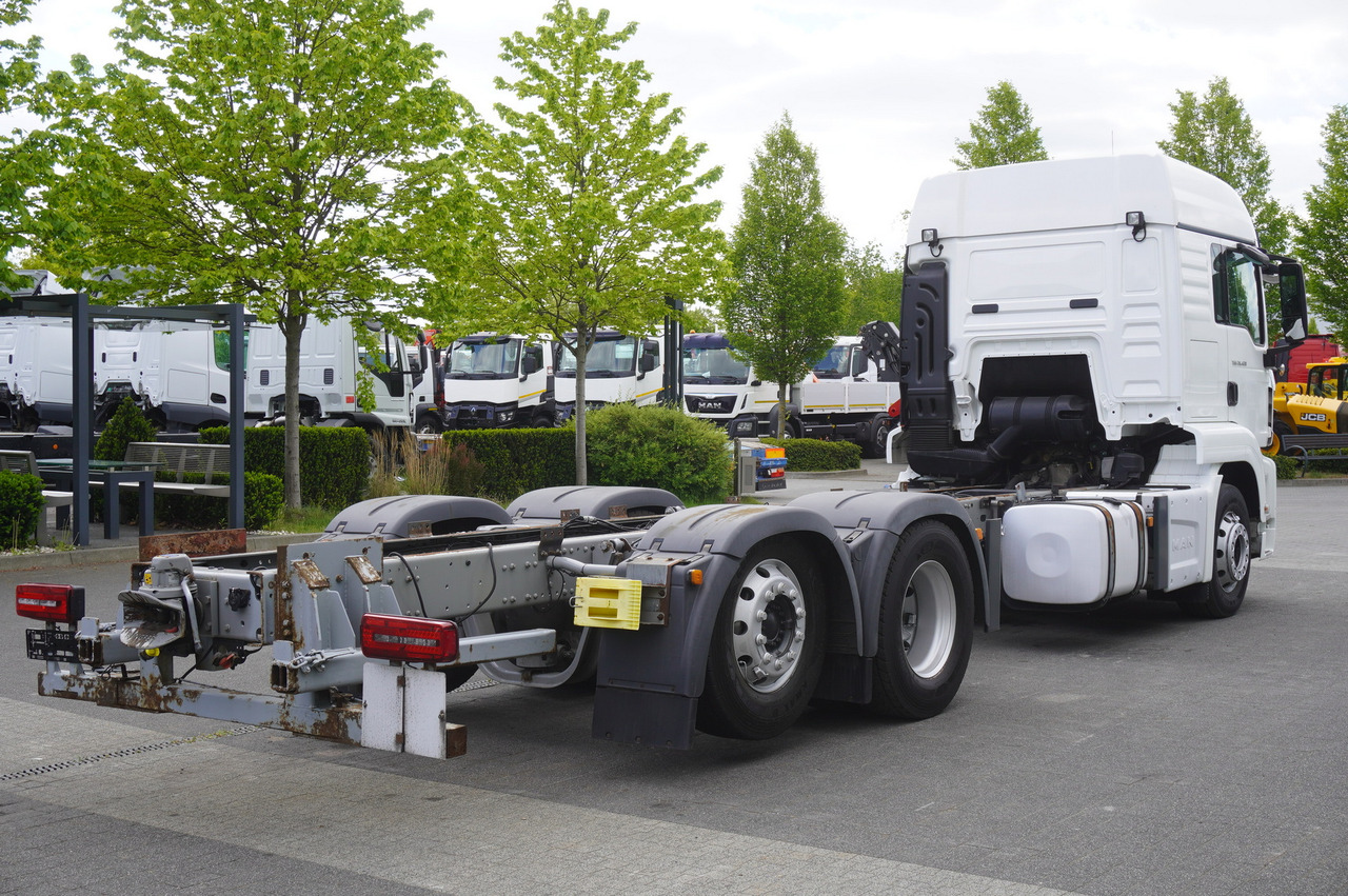 MAN TGS 26.420 / 7.5 m chassis / 14.5 t load cap. / Sleeping cab - Caminhão chassi: foto 4 MAN TGS 26.420 / 7.5 m chassis / 14.5 t load cap. / Sleeping cab - Caminhão chassi: foto 4