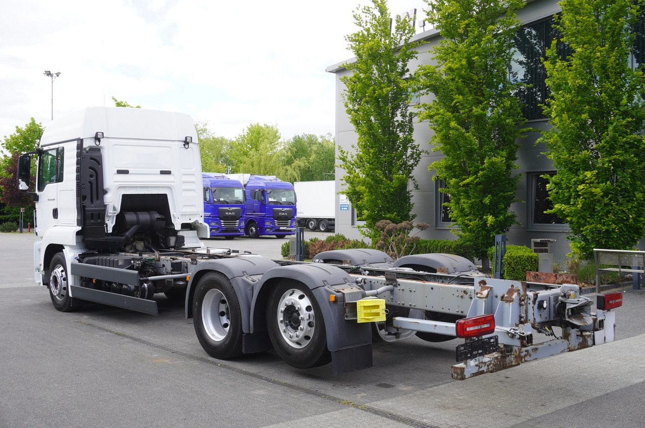 MAN TGS 26.420 / 7.5 m chassis / 14.5 t load cap. / Sleeping cab - Caminhão chassi: foto 3 MAN TGS 26.420 / 7.5 m chassis / 14.5 t load cap. / Sleeping cab - Caminhão chassi: foto 3