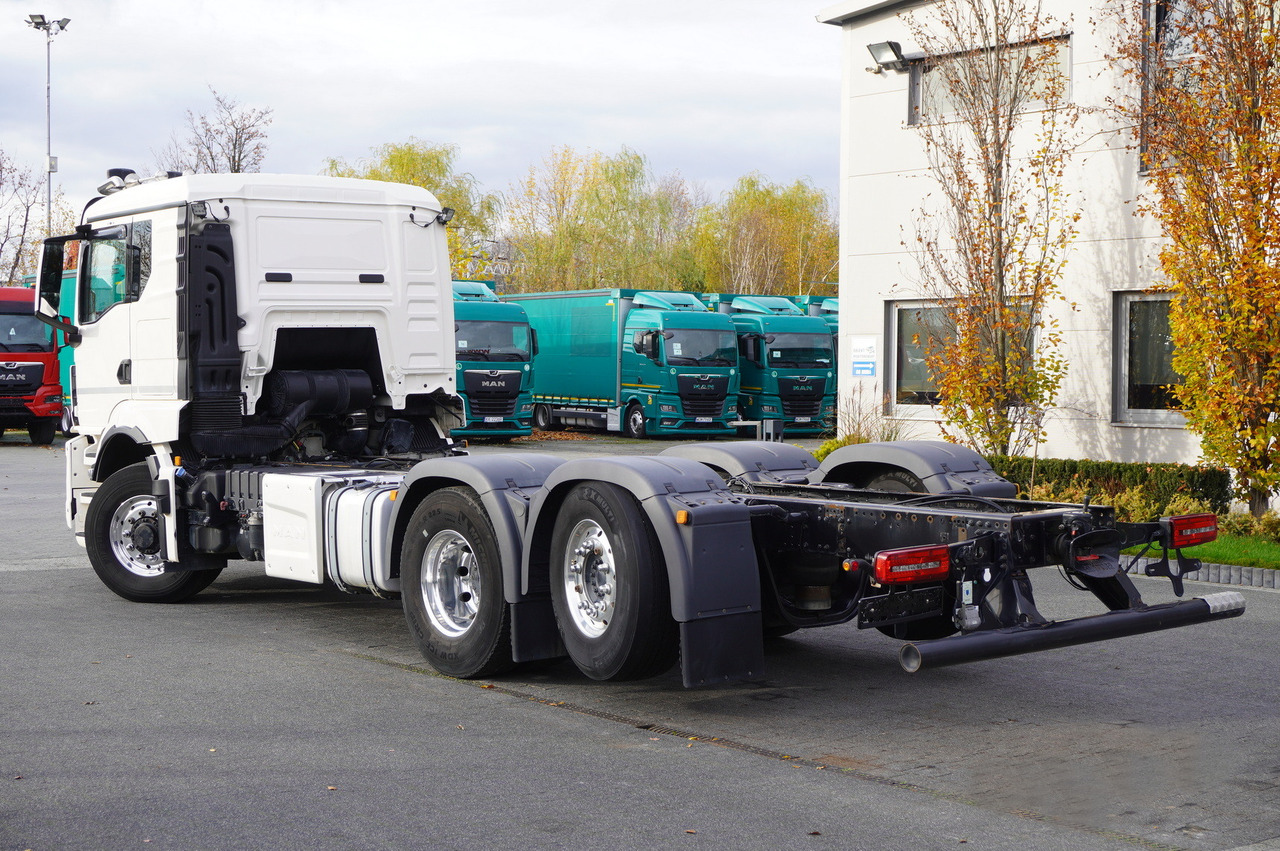 MAN TGS 26.510 6x4/4 Hydrodrive / Steering axle / Retarder / Sleeper cab - Caminhão chassi: foto 3 MAN TGS 26.510 6x4/4 Hydrodrive / Steering axle / Retarder / Sleeper cab - Caminhão chassi: foto 3