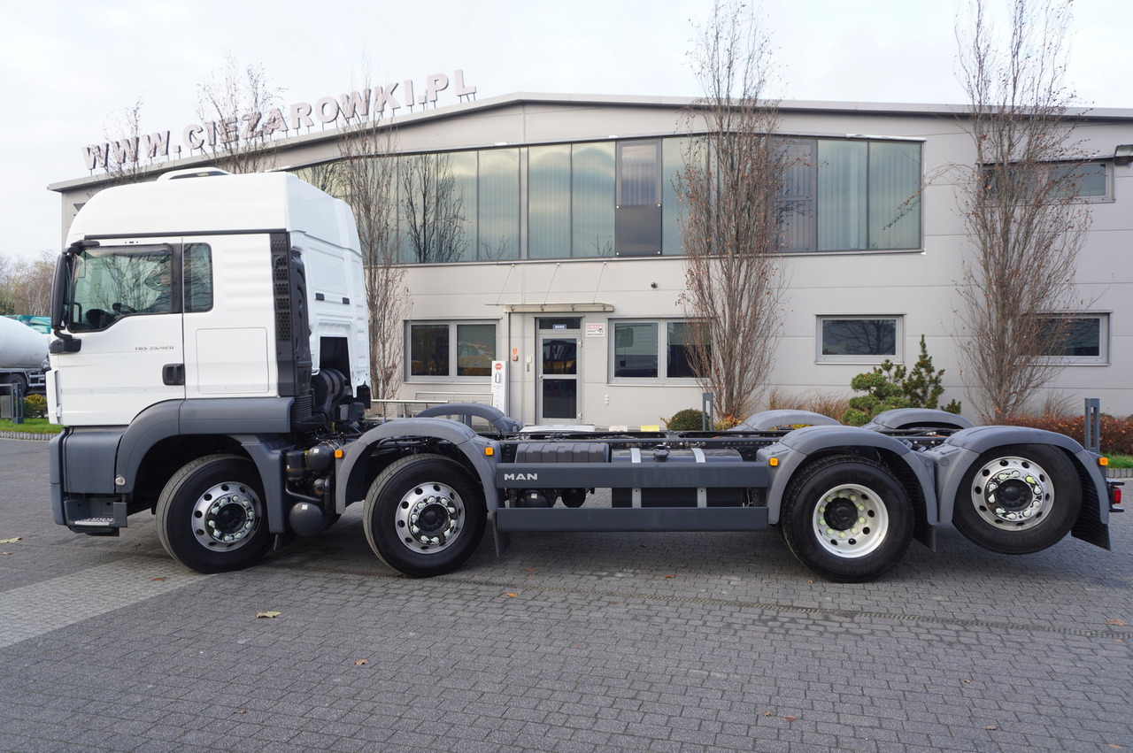 MAN TGS 35.420 8×2 / Chassis 6.4 m / 3 steered axles - Caminhão chassi, Caminhão grua: foto 4 MAN TGS 35.420 8×2 / Chassis 6.4 m / 3 steered axles - Caminhão chassi, Caminhão grua: foto 4