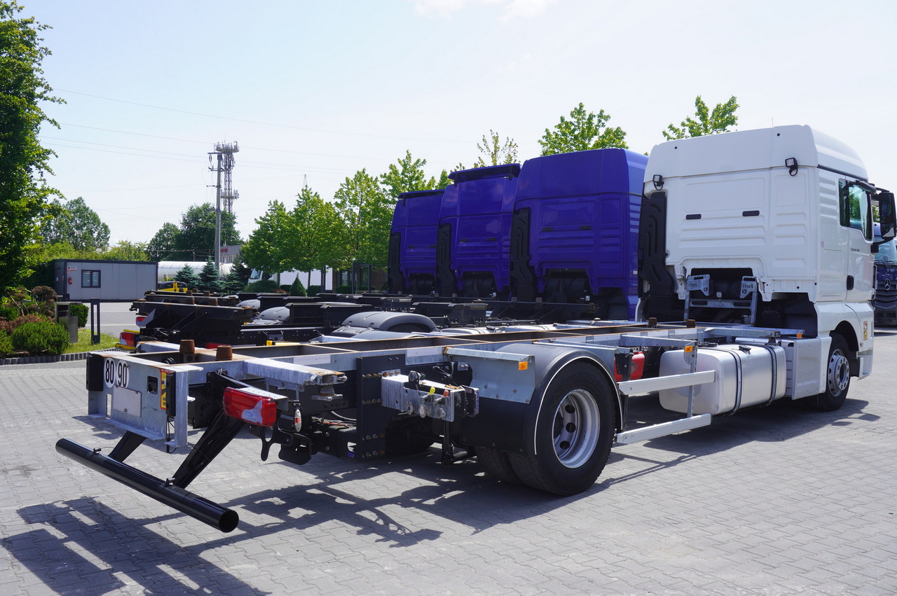 MAN TGX 18.430 / BDF / sleeping cab / 2021 / 4 units - Caminhão com lona: foto 4 MAN TGX 18.430 / BDF / sleeping cab / 2021 / 4 units - Caminhão com lona: foto 4