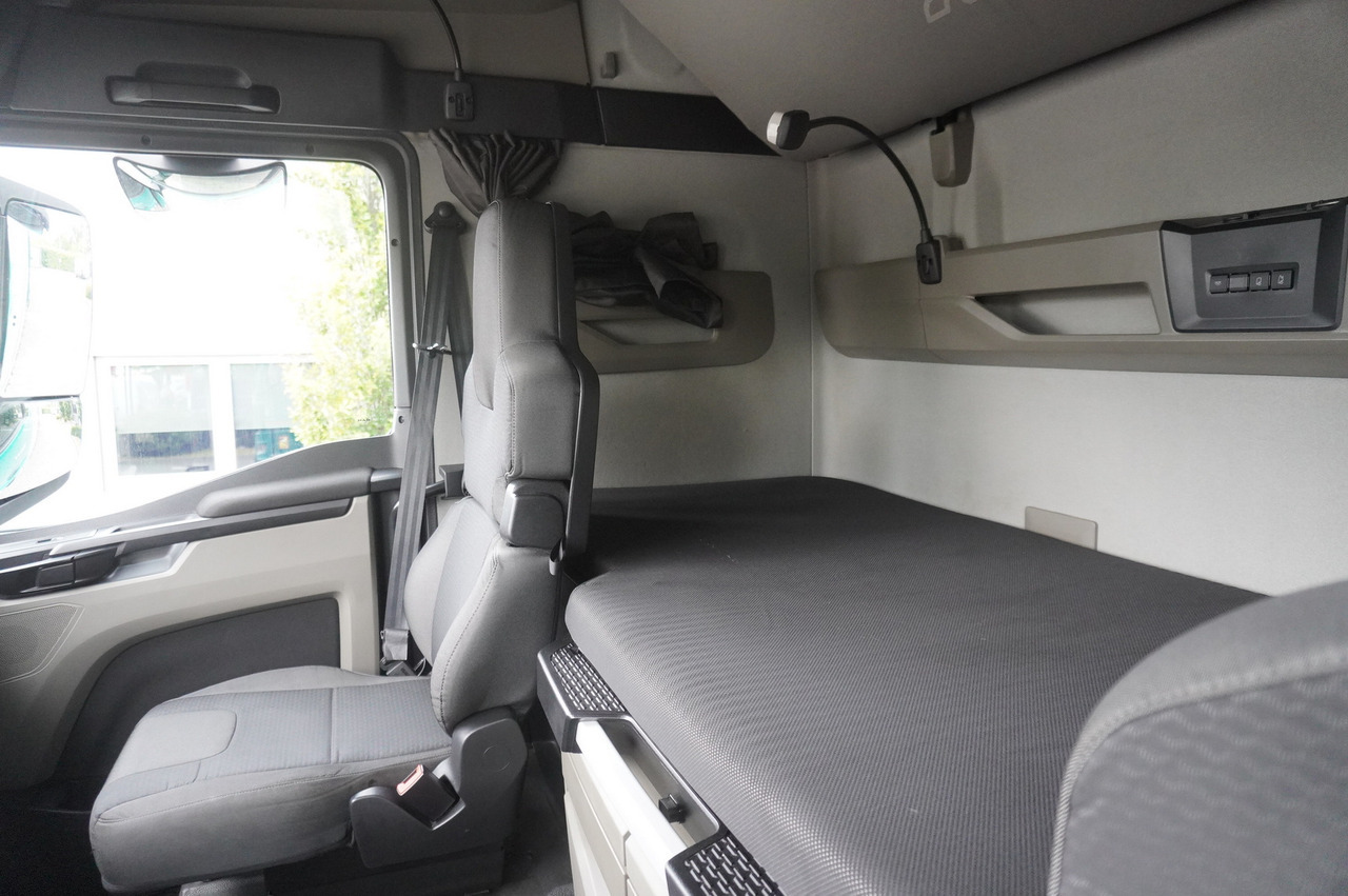 Caminhão com lona MAN TGX 18.470 / Trailer 19 EPAL / Curtainsider 19 EPAL / 2022 / Retarder / 15 units: foto 23
