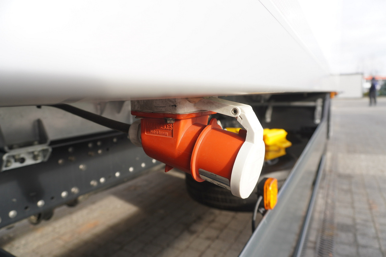 MAN TGX 26.400 / IGLOOCAR / Carrier Supra 1150 MT Silent - Caminhão isotérmico: foto 5 MAN TGX 26.400 / IGLOOCAR / Carrier Supra 1150 MT Silent - Caminhão isotérmico: foto 5