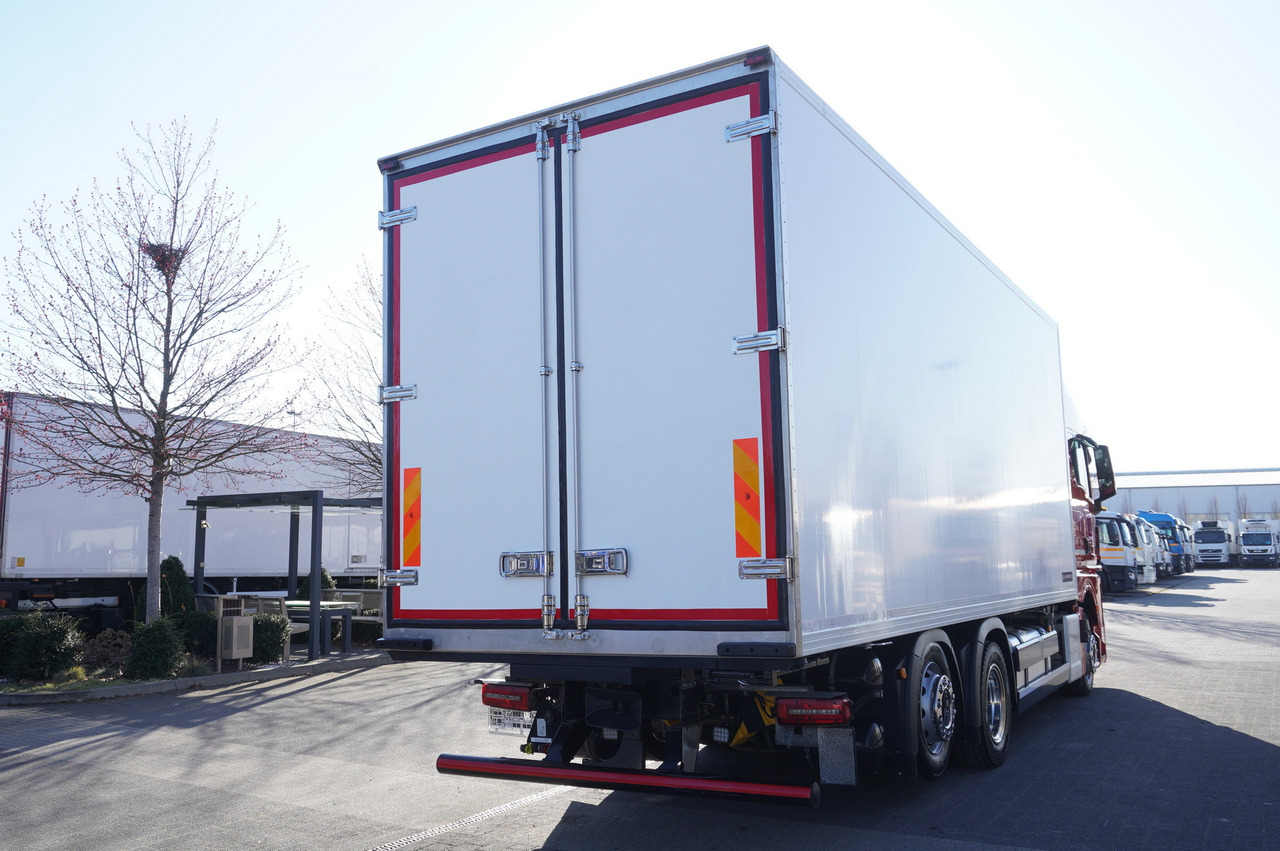 MAN TGX 26.510 / 2022 / New Lamberet refrigerator bitemperature/ Carrier Supra 1150 MT / 4 units - Caminhão frigorífico: foto 4 MAN TGX 26.510 / 2022 / New Lamberet refrigerator bitemperature/ Carrier Supra 1150 MT / 4 units - Caminhão frigorífico: foto 4