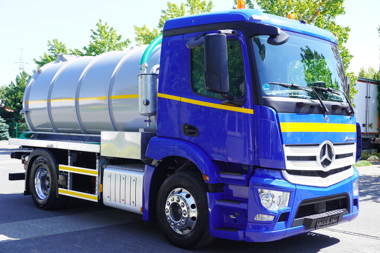 MERCEDES-BENZ Actros 18.35 LS / Body NEW septic tank (08/2025) 11000 l / 280000 kilometers! - Cisterna de chorume: foto 3 MERCEDES-BENZ Actros 18.35 LS / Body NEW septic tank (08/2025) 11000 l / 280000 kilometers! - Cisterna de chorume: foto 3