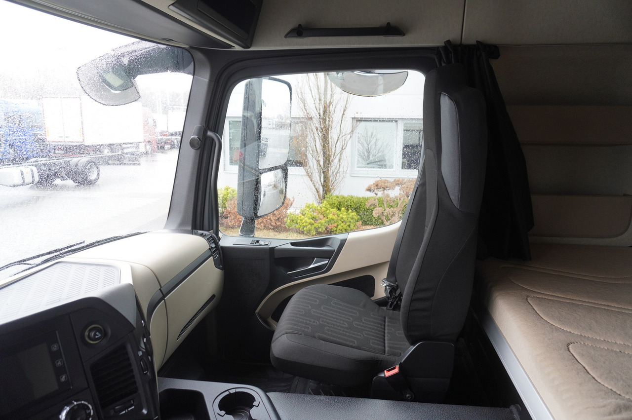 Caminhão chassi MERCEDES-BENZ Actros 1824 / 9.1 m chassis / sleeping cabin: foto 20
