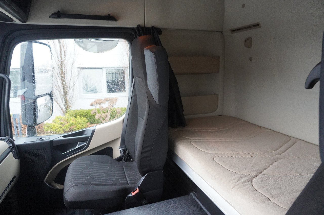 Caminhão chassi MERCEDES-BENZ Actros 1824 / 9.1 m chassis / sleeping cabin: foto 19