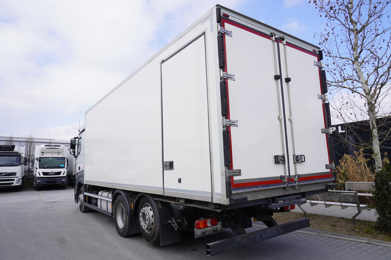 MERCEDES-BENZ Actros 2542 / GIGA cabin / Thermoking 1000R - Caminhão frigorífico: foto 3 MERCEDES-BENZ Actros 2542 / GIGA cabin / Thermoking 1000R - Caminhão frigorífico: foto 3