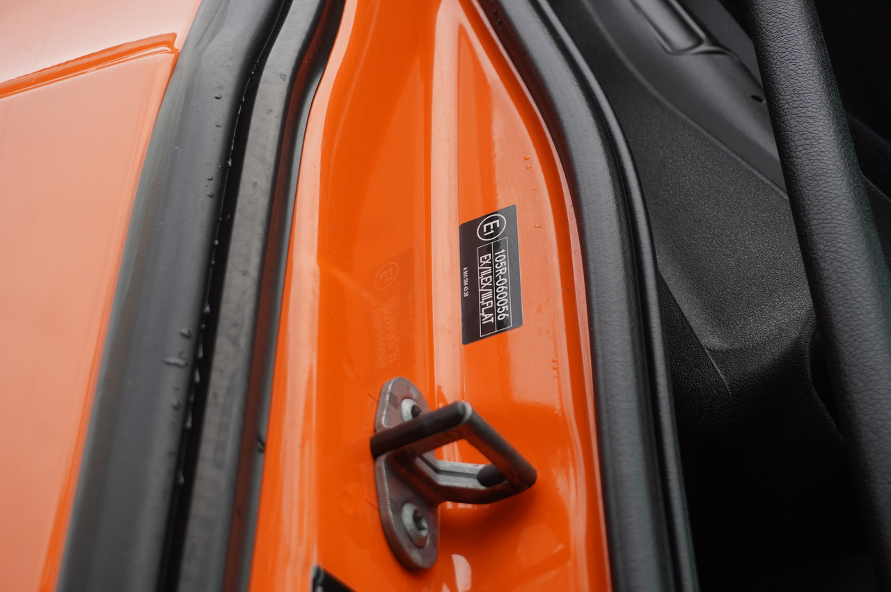 MERCEDES-BENZ Actros 2545 6×2 MP5 / FULL ADR / Curtainsider 17 EPAL - Caminhão com lona: foto 2 MERCEDES-BENZ Actros 2545 6×2 MP5 / FULL ADR / Curtainsider 17 EPAL - Caminhão com lona: foto 2