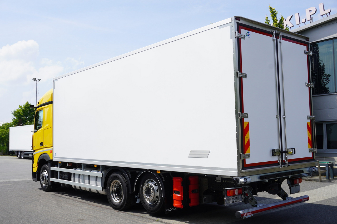 MERCEDES-BENZ Actros 2545 MP5 6×2 E6 / NEW Igloocar refrigerator / 19 pallets - Caminhão frigorífico: foto 3 MERCEDES-BENZ Actros 2545 MP5 6×2 E6 / NEW Igloocar refrigerator / 19 pallets - Caminhão frigorífico: foto 3