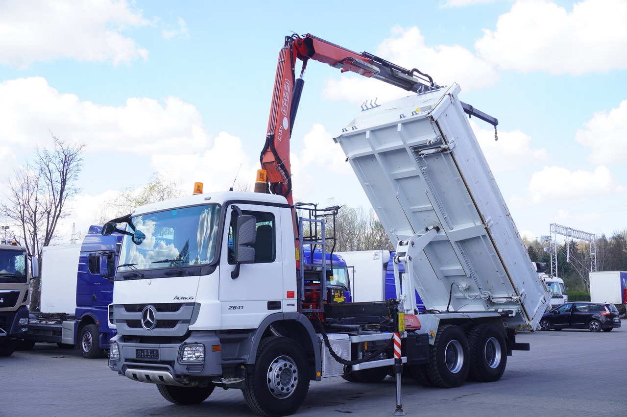 MERCEDES-BENZ Actros 2641 6×4 E5 / Crane / Dumper / 110000 km! - Caminhão basculante, Caminhão grua: foto 2 MERCEDES-BENZ Actros 2641 6×4 E5 / Crane / Dumper / 110000 km! - Caminhão basculante, Caminhão grua: foto 2