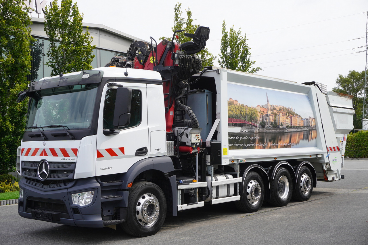 MERCEDES-BENZ Antos 3240 8x2 / Tajfun 5T crane / Farid Industries garbage truck/ 3 steered axles - Caminhão de lixo: foto 3 MERCEDES-BENZ Antos 3240 8x2 / Tajfun 5T crane / Farid Industries garbage truck/ 3 steered axles - Caminhão de lixo: foto 3