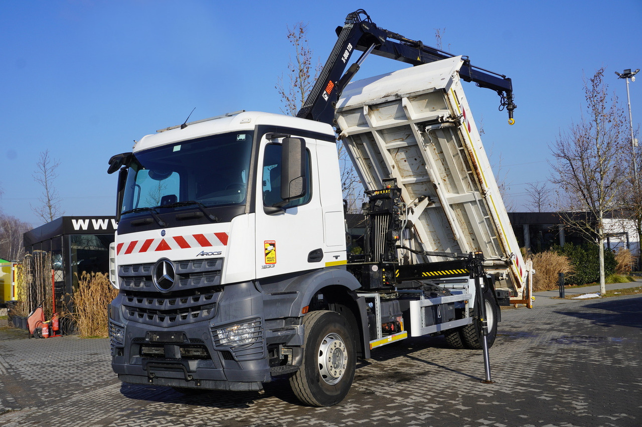 MERCEDES-BENZ Arocs 1833 / 87,000 km!!! / Hds HIAB X-DUO 128 B-2 / three-sided tipper - Camião de caixa aberta/ Plataforma, Caminhão grua: foto 1 MERCEDES-BENZ Arocs 1833 / 87,000 km!!! / Hds HIAB X-DUO 128 B-2 / three-sided tipper - Camião de caixa aberta/ Plataforma, Caminhão grua: foto 1