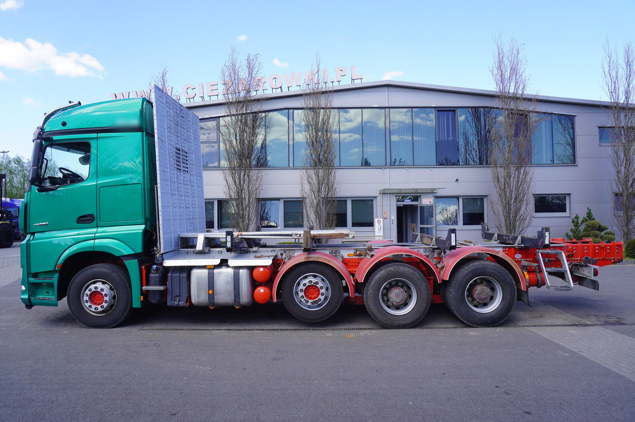 Mercedes-Benz Arocs 3563 8 × 4 / 630 HP / steered axle / Logging superstructure - Caminhão florestal: foto 4 Mercedes-Benz Arocs 3563 8 × 4 / 630 HP / steered axle / Logging superstructure - Caminhão florestal: foto 4