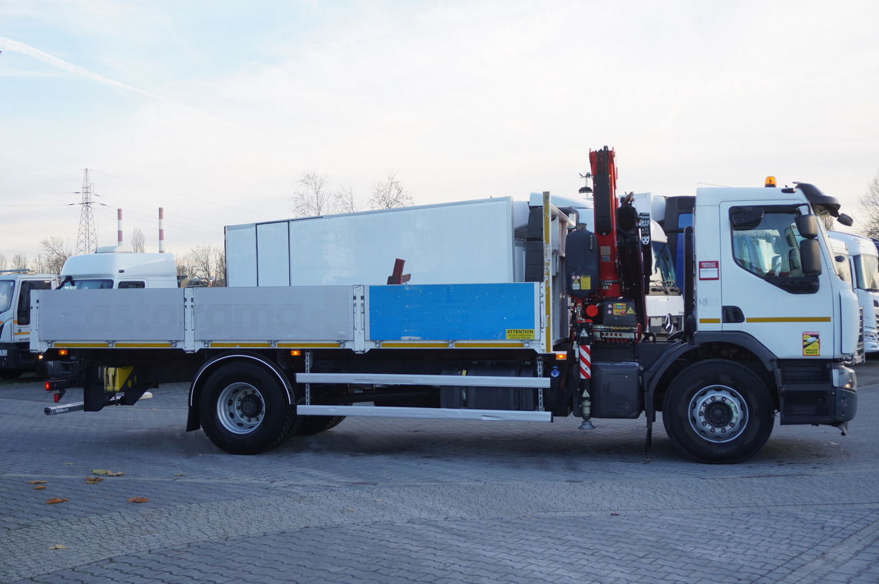 RENAULT C280 DTI 8 / FASSI crane 5.6 T / range 8 m / Flatbed 15 EPAL - Caminhão grua: foto 4 RENAULT C280 DTI 8 / FASSI crane 5.6 T / range 8 m / Flatbed 15 EPAL - Caminhão grua: foto 4