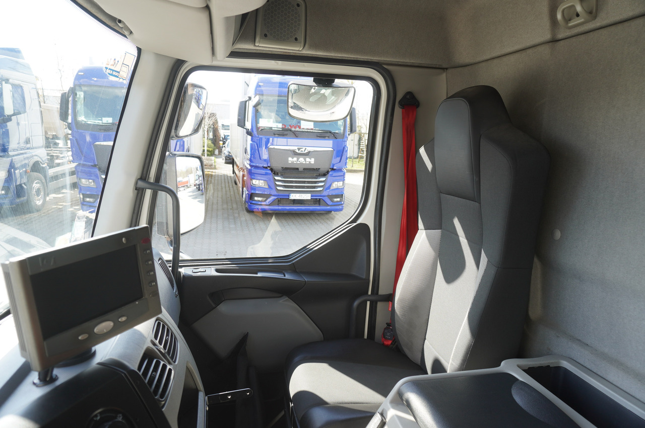 Caminhão frigorífico RENAULT D12 / Lamberet refrigerated truck / Dhollandia tail lift 1500 kg / 130 thousand km !!: foto 27