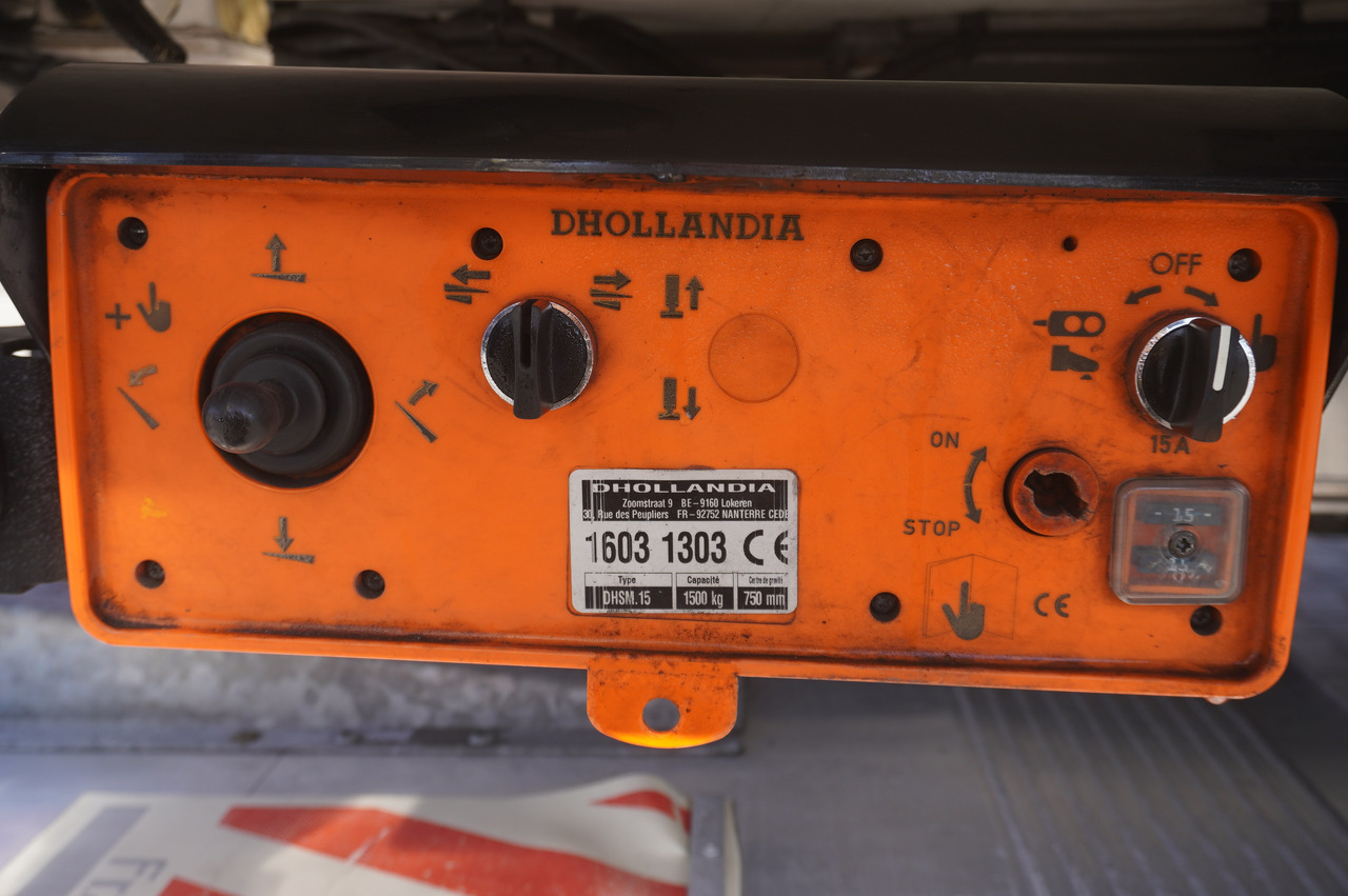 Caminhão frigorífico RENAULT D12 / Lamberet refrigerated truck / Dhollandia tail lift 1500 kg / 130 thousand km !!: foto 6