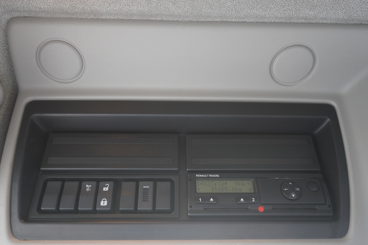 Caminhão frigorífico para transporte de carne RENAULT D13 / 90 tho km !!! / Meat hook refrigerator / Thermoking T800R / 2 units: foto 22 Caminhão frigorífico para transporte de carne RENAULT D13 / 90 tho km !!! / Meat hook refrigerator / Thermoking T800R / 2 units: foto 22