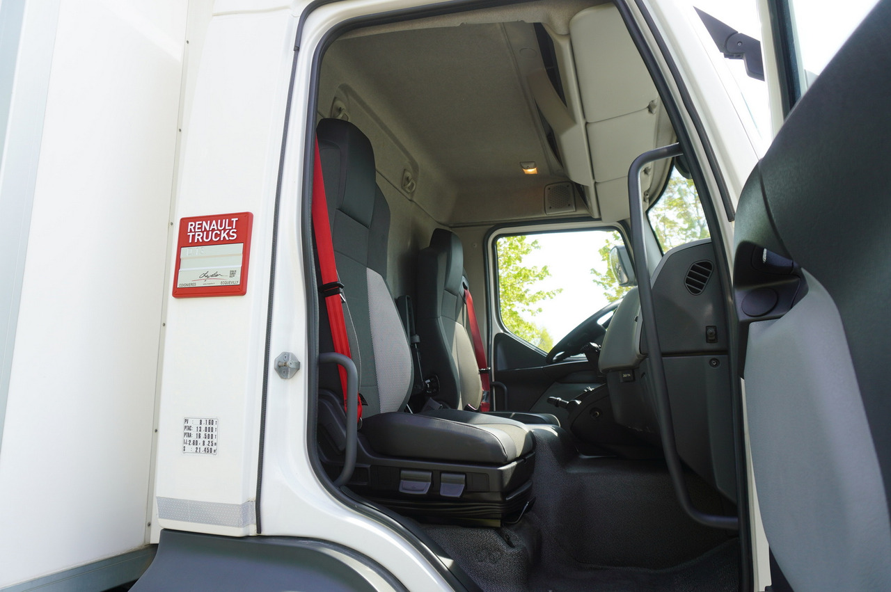 Caminhão frigorífico para transporte de carne RENAULT D13 / 90 tho km !!! / Meat hook refrigerator / Thermoking T800R / 2 units: foto 29 Caminhão frigorífico para transporte de carne RENAULT D13 / 90 tho km !!! / Meat hook refrigerator / Thermoking T800R / 2 units: foto 29