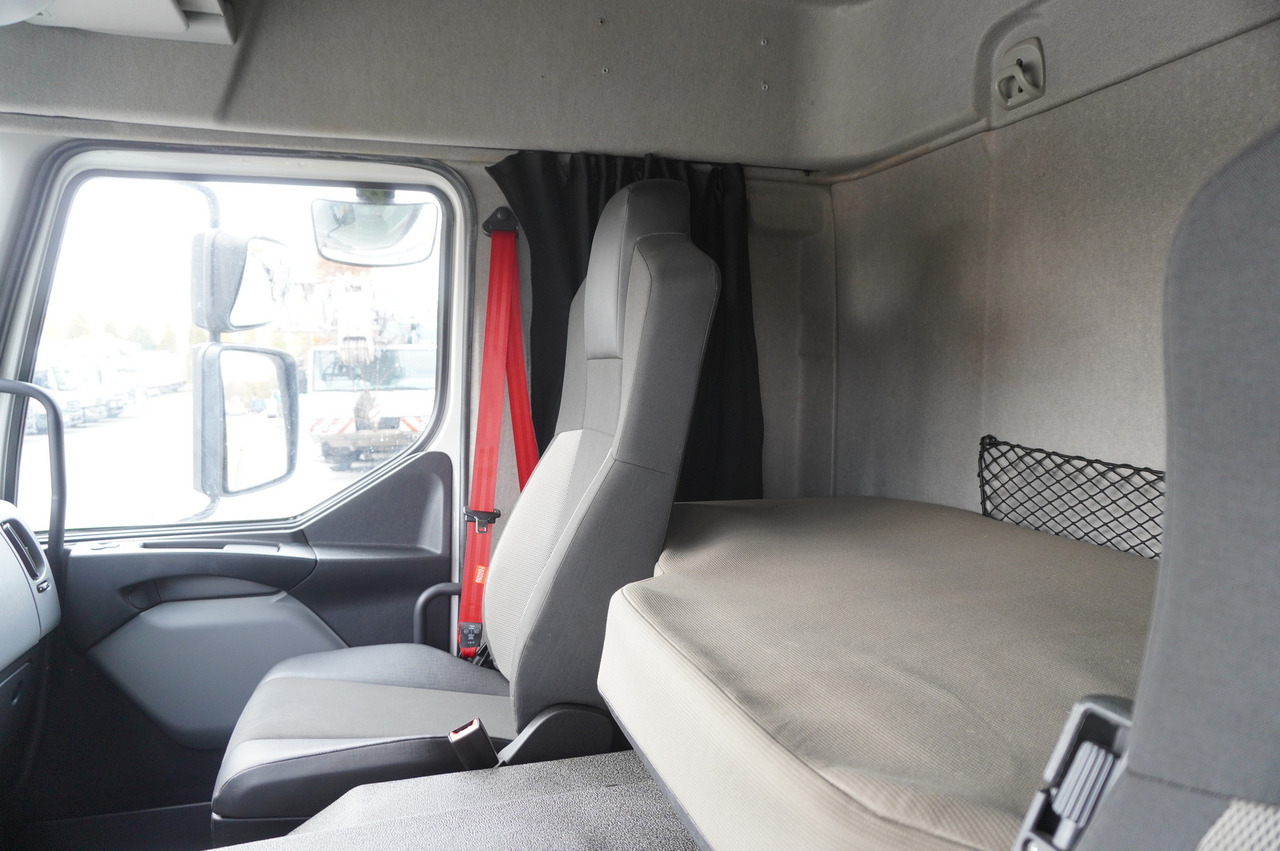 Caminhão reboque RENAULT D19 Wide Glob / 7.8 m NEW tow truck / 280 tho. km: foto 28 Caminhão reboque RENAULT D19 Wide Glob / 7.8 m NEW tow truck / 280 tho. km: foto 28