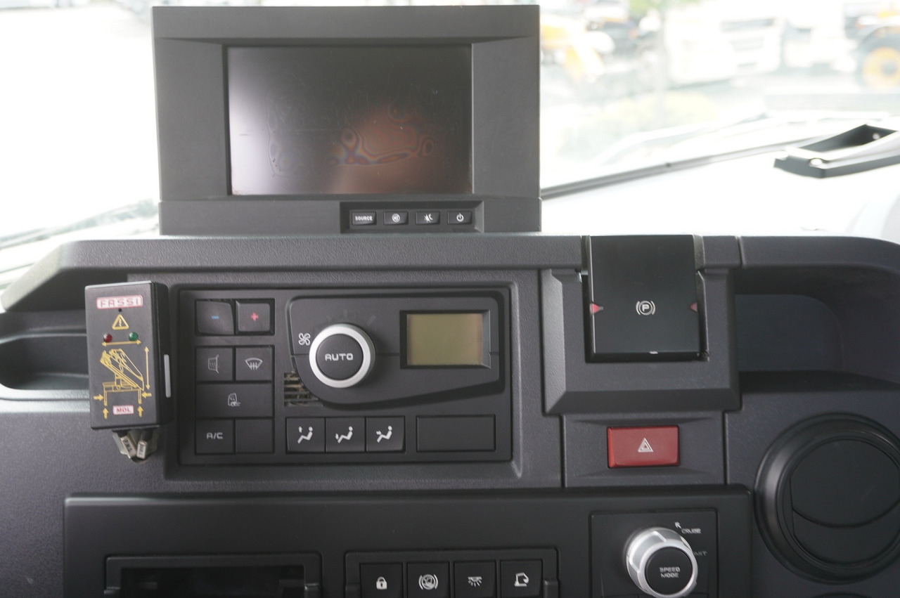 Caminhão grua RENAULT K380 6x4 / FASSI F175 crane 7.85 t / 120 thousand km!: foto 20