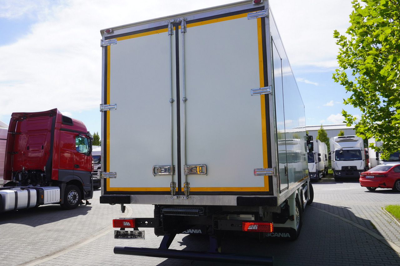SCANIA R500 / Lecapitaine refrigerator 20 EPAL / Carrier Supra 950 / Steered 3rd axle - Caminhão frigorífico: foto 4 SCANIA R500 / Lecapitaine refrigerator 20 EPAL / Carrier Supra 950 / Steered 3rd axle - Caminhão frigorífico: foto 4