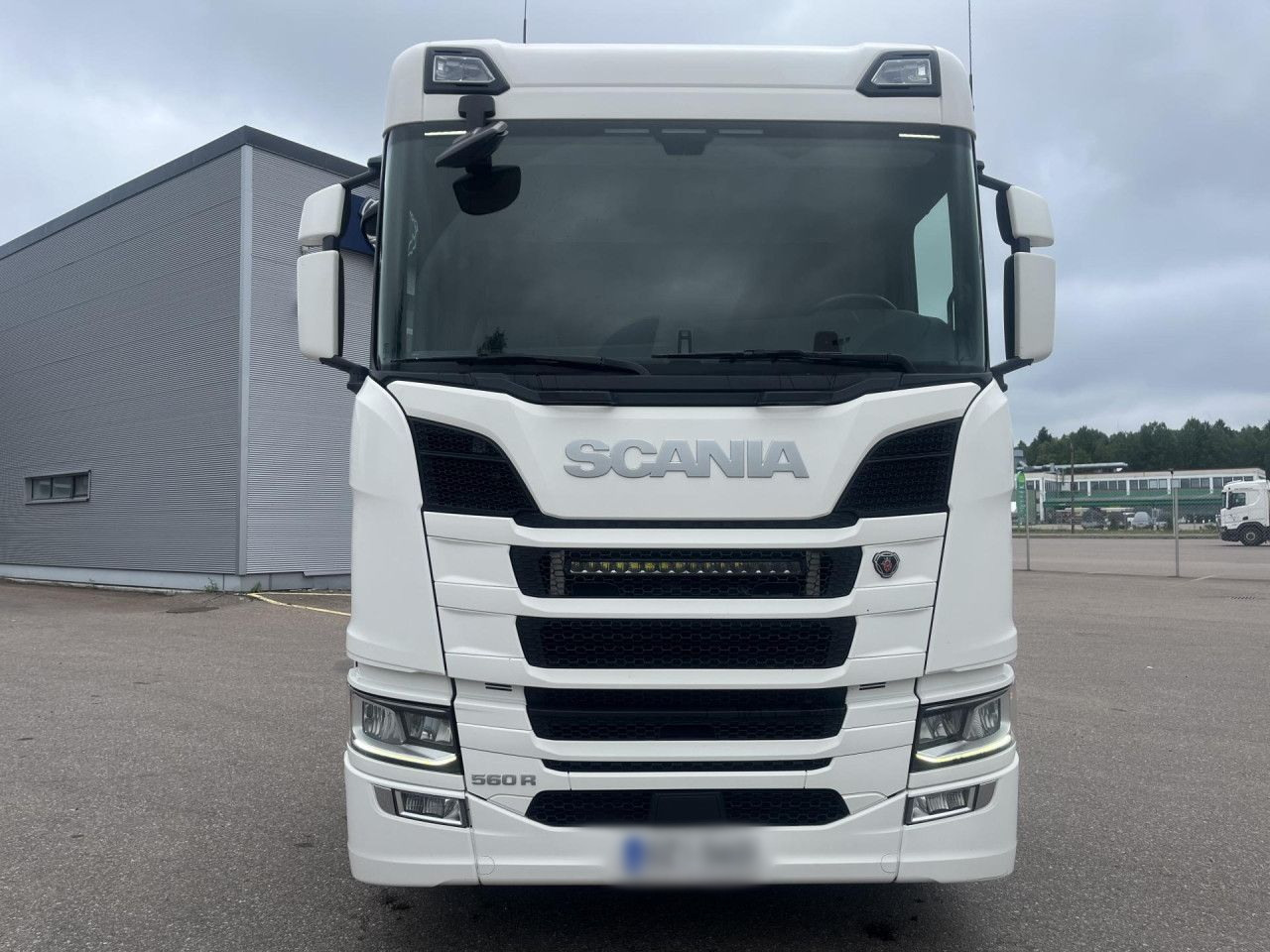 SCANIA R560 B8x4*4 / Chassis / sleeper cab / Power take-off - Caminhão grua: foto 4 SCANIA R560 B8x4*4 / Chassis / sleeper cab / Power take-off - Caminhão grua: foto 4