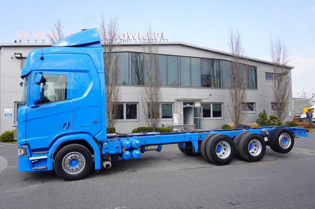 SCANIA R650 V8 / 650 HP/ frame 8.8 m / steered 4th axle - Caminhão grua: foto 2 SCANIA R650 V8 / 650 HP/ frame 8.8 m / steered 4th axle - Caminhão grua: foto 2