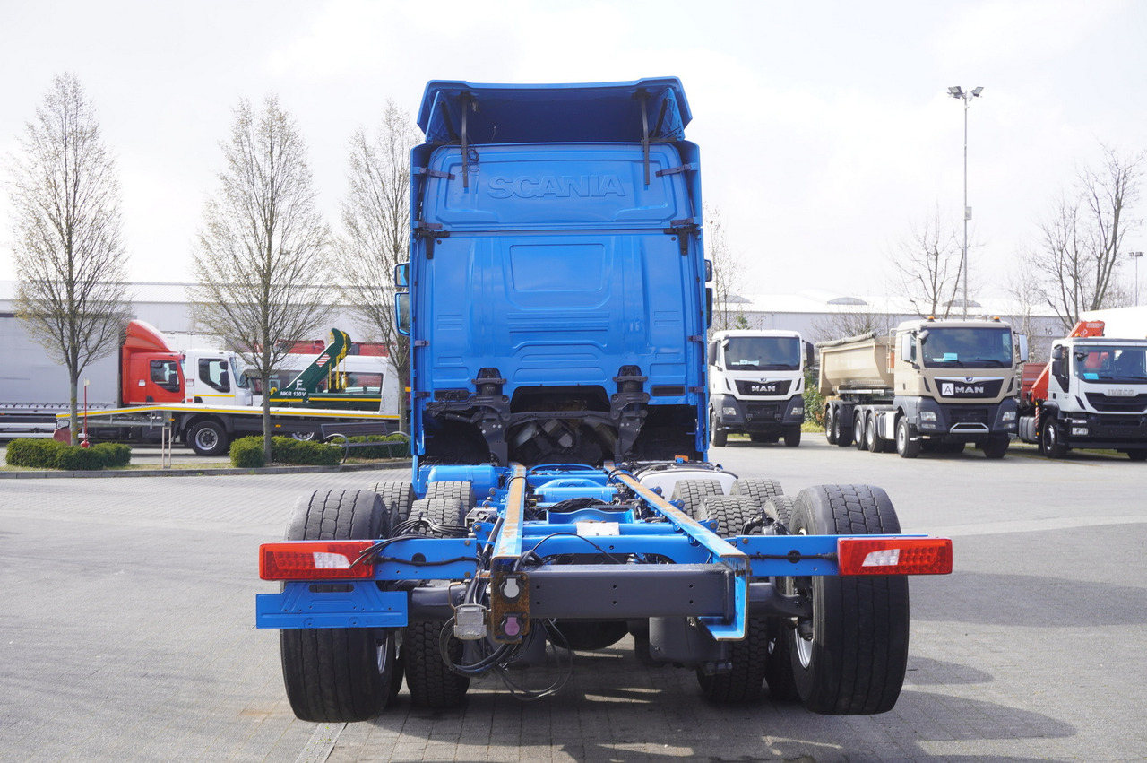 SCANIA R650 V8 / 650 HP/ frame 8.8 m / steered 4th axle - Caminhão chassi: foto 3 SCANIA R650 V8 / 650 HP/ frame 8.8 m / steered 4th axle - Caminhão chassi: foto 3
