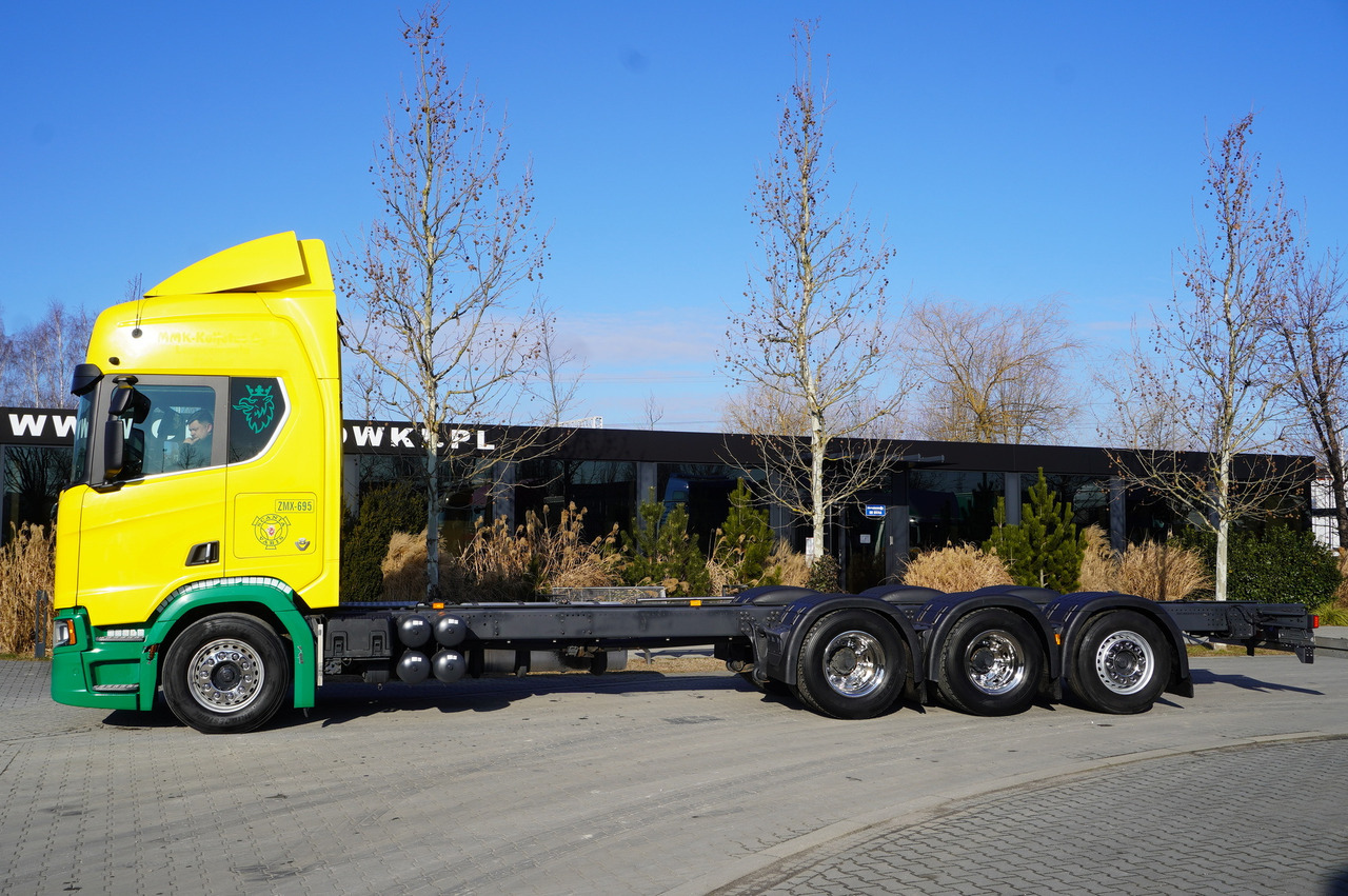 SCANIA R650 V8 8x4/4 E6 / 2020 / Frame 9.7 m - Caminhão chassi: foto 2 SCANIA R650 V8 8x4/4 E6 / 2020 / Frame 9.7 m - Caminhão chassi: foto 2