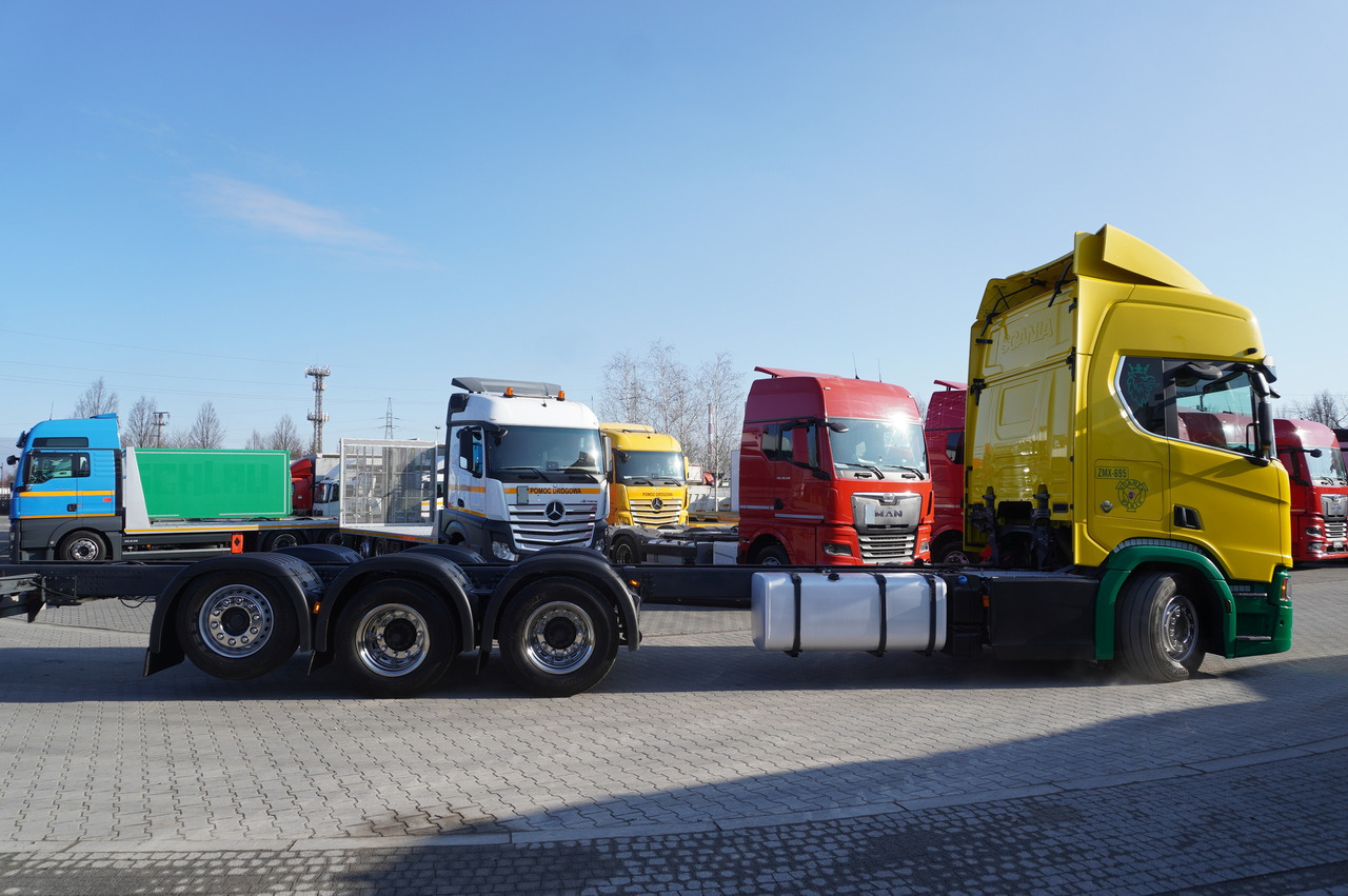 SCANIA R650 V8 8x4/4 E6 / 2020 / Frame 9.7 m - Caminhão chassi: foto 4 SCANIA R650 V8 8x4/4 E6 / 2020 / Frame 9.7 m - Caminhão chassi: foto 4