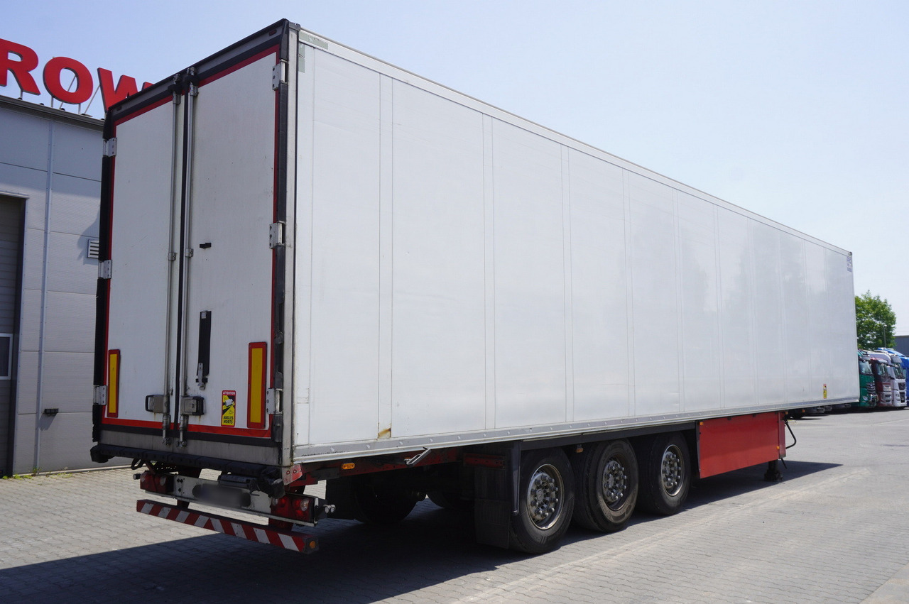 SCHMITZ refrigerated semi-trailer / Thermoking SLX E Spectrum 250 / Multitemperature - Semireboque frigorífico: foto 5 SCHMITZ refrigerated semi-trailer / Thermoking SLX E Spectrum 250 / Multitemperature - Semireboque frigorífico: foto 5