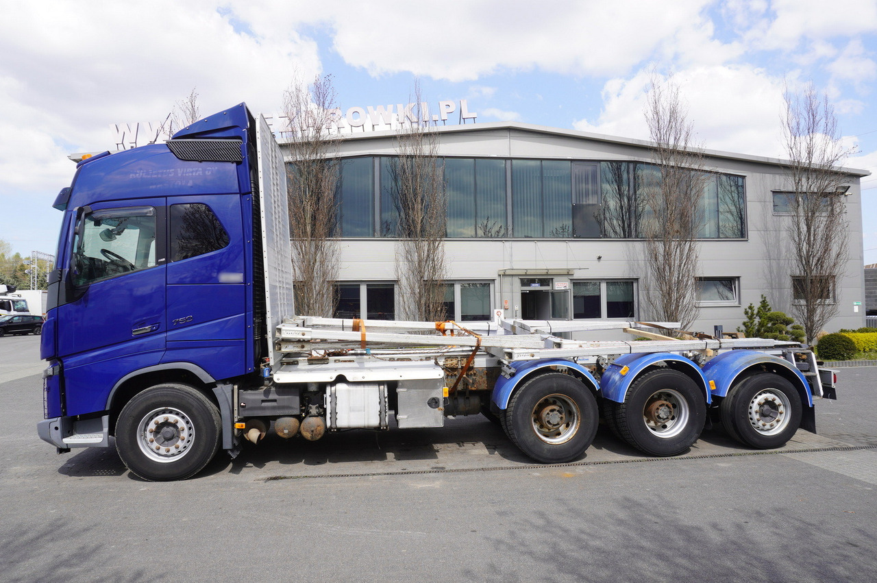 VOLVO FH16 750 8x4 / 750 HP! / 20 t load capacity / stanchion superstructure - Caminhão chassi: foto 5 VOLVO FH16 750 8x4 / 750 HP! / 20 t load capacity / stanchion superstructure - Caminhão chassi: foto 5