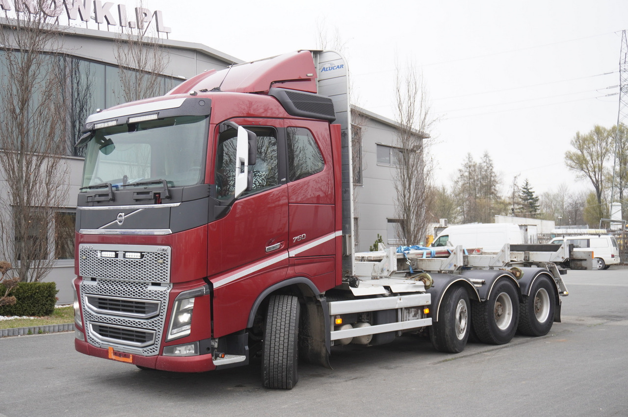 VOLVO FH16 750 / Frame 8 m / 750 HP! / 2021 / stanchion superstructure - Caminhão chassi: foto 1 VOLVO FH16 750 / Frame 8 m / 750 HP! / 2021 / stanchion superstructure - Caminhão chassi: foto 1