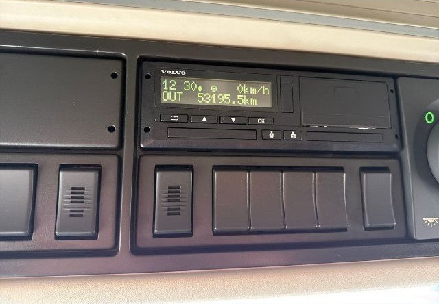 VOLVO FM 460 6X2*4 / HIAB ULT21S61 hooklift / 50 tho. km! / 2022 - Caminhão polibenne: foto 2 VOLVO FM 460 6X2*4 / HIAB ULT21S61 hooklift / 50 tho. km! / 2022 - Caminhão polibenne: foto 2