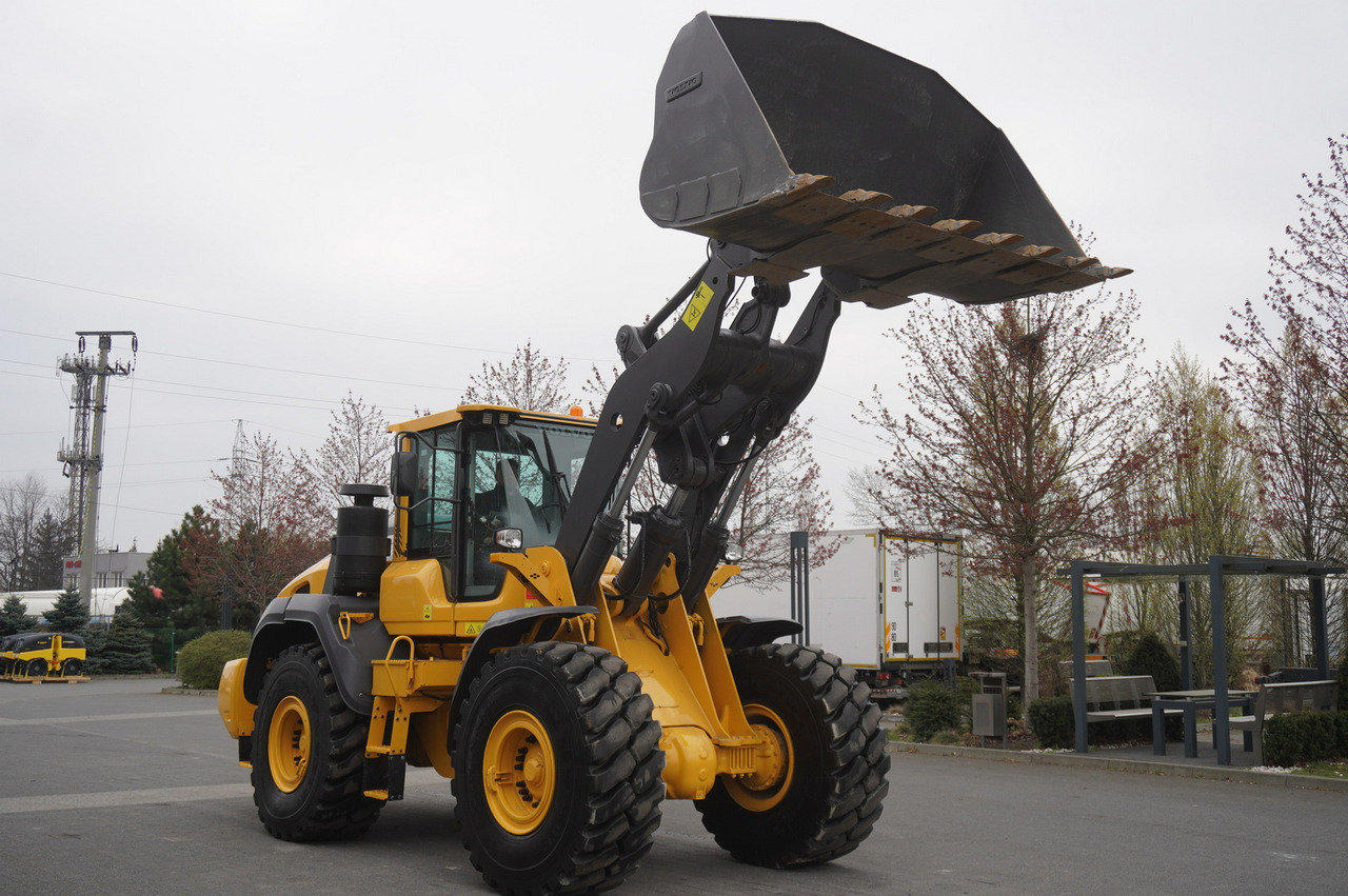 VOLVO L120H - Carregadeira de rodas: foto 4 VOLVO L120H - Carregadeira de rodas: foto 4