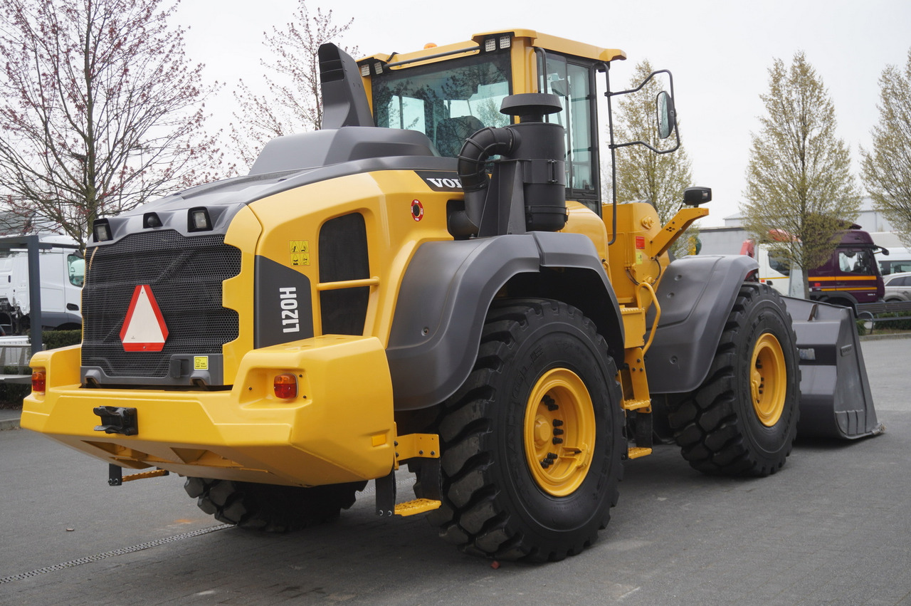 Carregadeira de rodas VOLVO L120H: foto 14