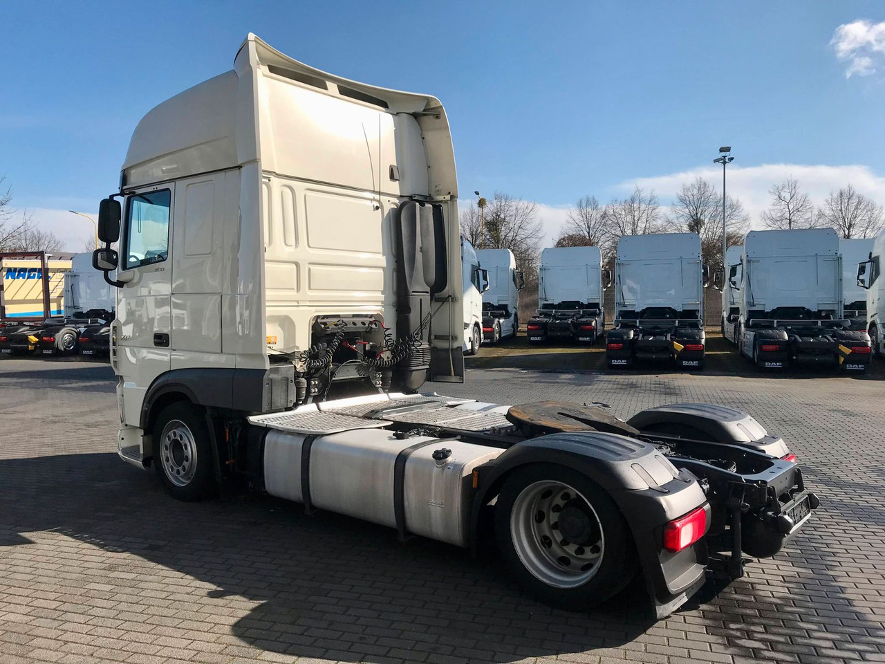 DAF XF 480 FT SSC Low Deck Standklima MX-EngineBrake - Tractor: foto 3 DAF XF 480 FT SSC Low Deck Standklima MX-EngineBrake - Tractor: foto 3