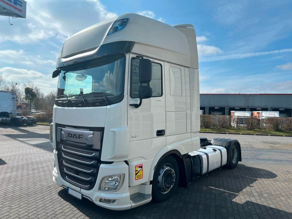 DAF XF 480 FT SSC Low Deck TraXon Intarder 2 x Tank - Tractor: foto 2 DAF XF 480 FT SSC Low Deck TraXon Intarder 2 x Tank - Tractor: foto 2