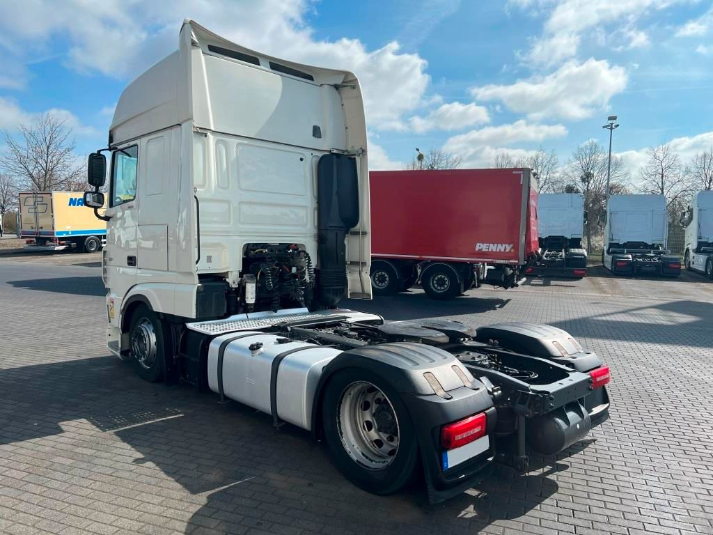 DAF XF 480 FT SSC Low Deck TraXon Intarder 2 x Tank - Tractor: foto 3 DAF XF 480 FT SSC Low Deck TraXon Intarder 2 x Tank - Tractor: foto 3