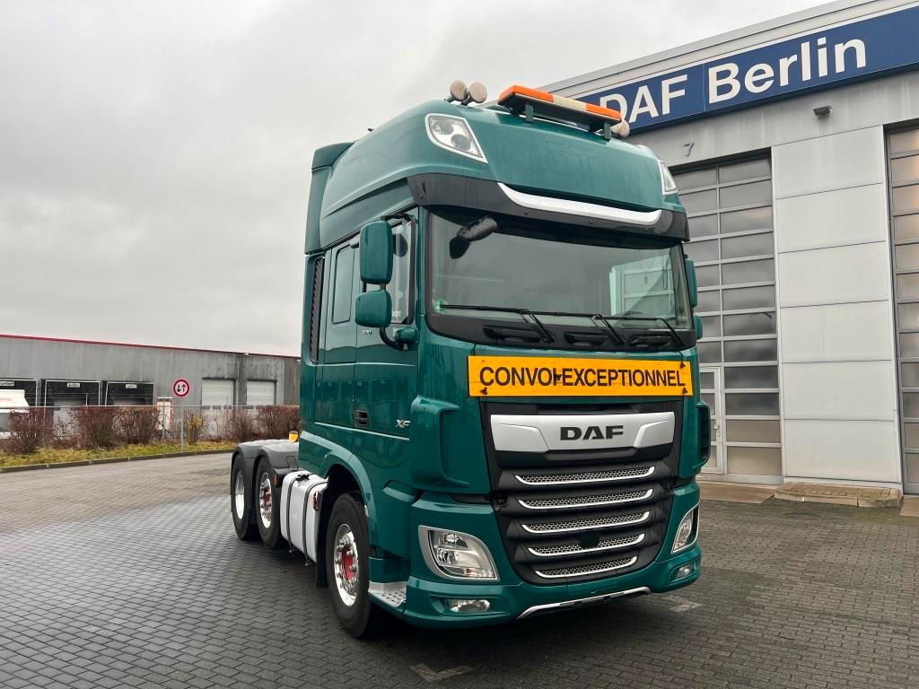 DAF XF 530 SSC FTG Liftlenkachse Retarder Standklima - Tractor: foto 1 DAF XF 530 SSC FTG Liftlenkachse Retarder Standklima - Tractor: foto 1