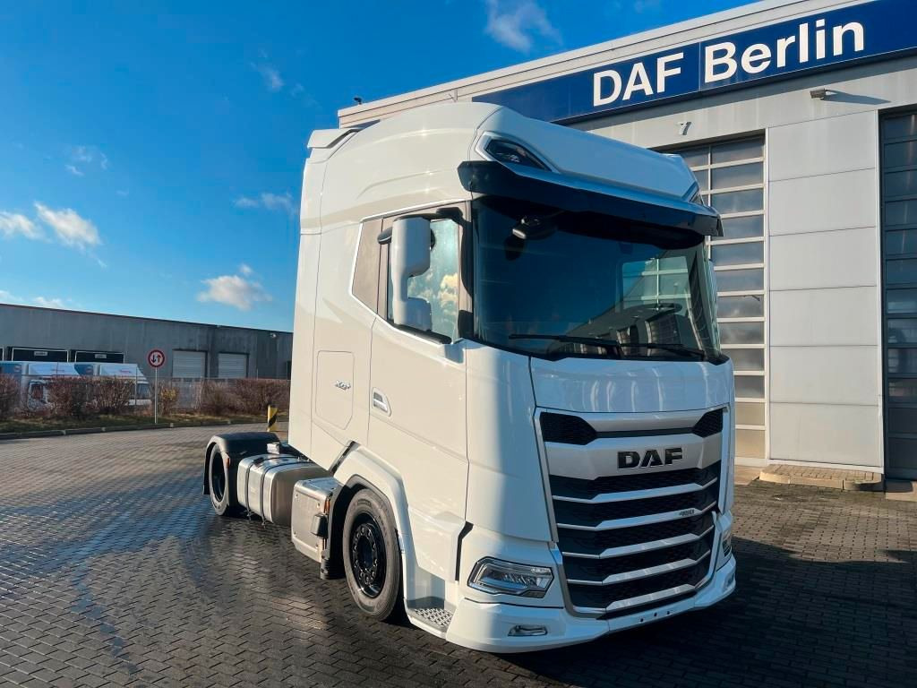 DAF XG+ 480 Low Deck, ZF Intarder, SOFORT VERFÜGBAR - Tractor: foto 1 DAF XG+ 480 Low Deck, ZF Intarder, SOFORT VERFÜGBAR - Tractor: foto 1