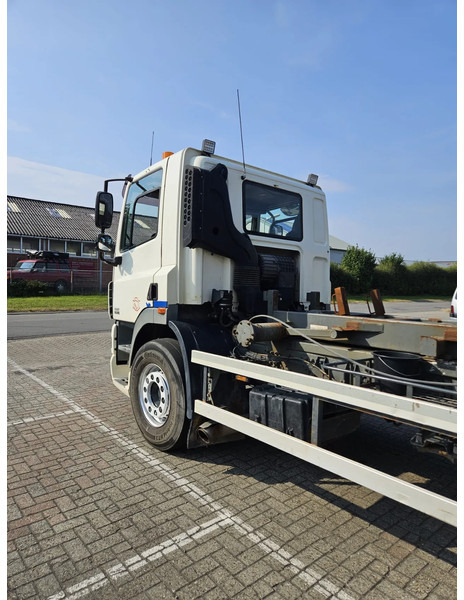 DAF CF 85 360 Manual 10 Tyres - Caminhão chassi: foto 5 DAF CF 85 360 Manual 10 Tyres - Caminhão chassi: foto 5