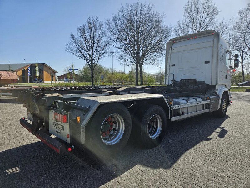 Scania R520 6X2 Retarder King o/t Road V8 - Caminhão transportador de contêineres/ Caixa móvel: foto 3 Scania R520 6X2 Retarder King o/t Road V8 - Caminhão transportador de contêineres/ Caixa móvel: foto 3