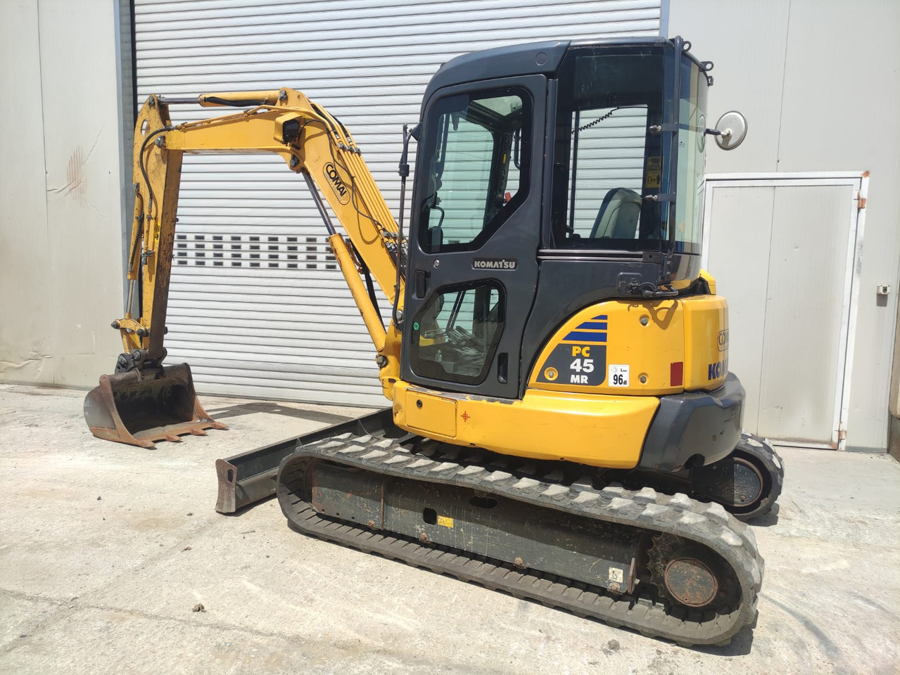 KOMATSU PC45MR-3 - Mini escavadeira: foto 2 KOMATSU PC45MR-3 - Mini escavadeira: foto 2