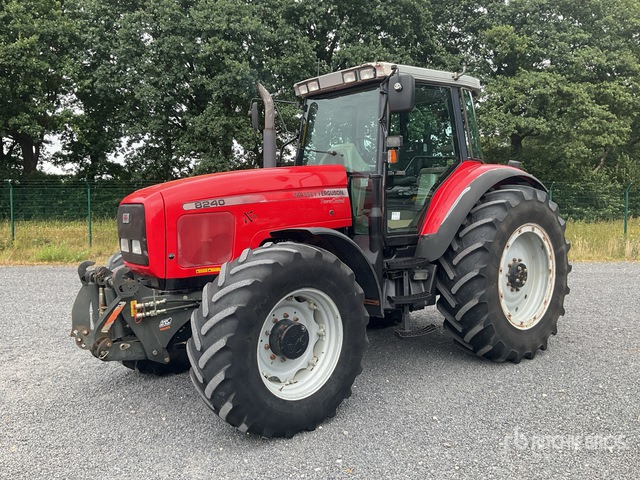 2002 Massey Ferguson 8240 4WD Tractor - Trator: foto 2 2002 Massey Ferguson 8240 4WD Tractor - Trator: foto 2